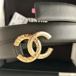 CHANEL レザー ベルト 85/34 Authentic Chanel Black Leather Silver CC Logo Buckle Belt